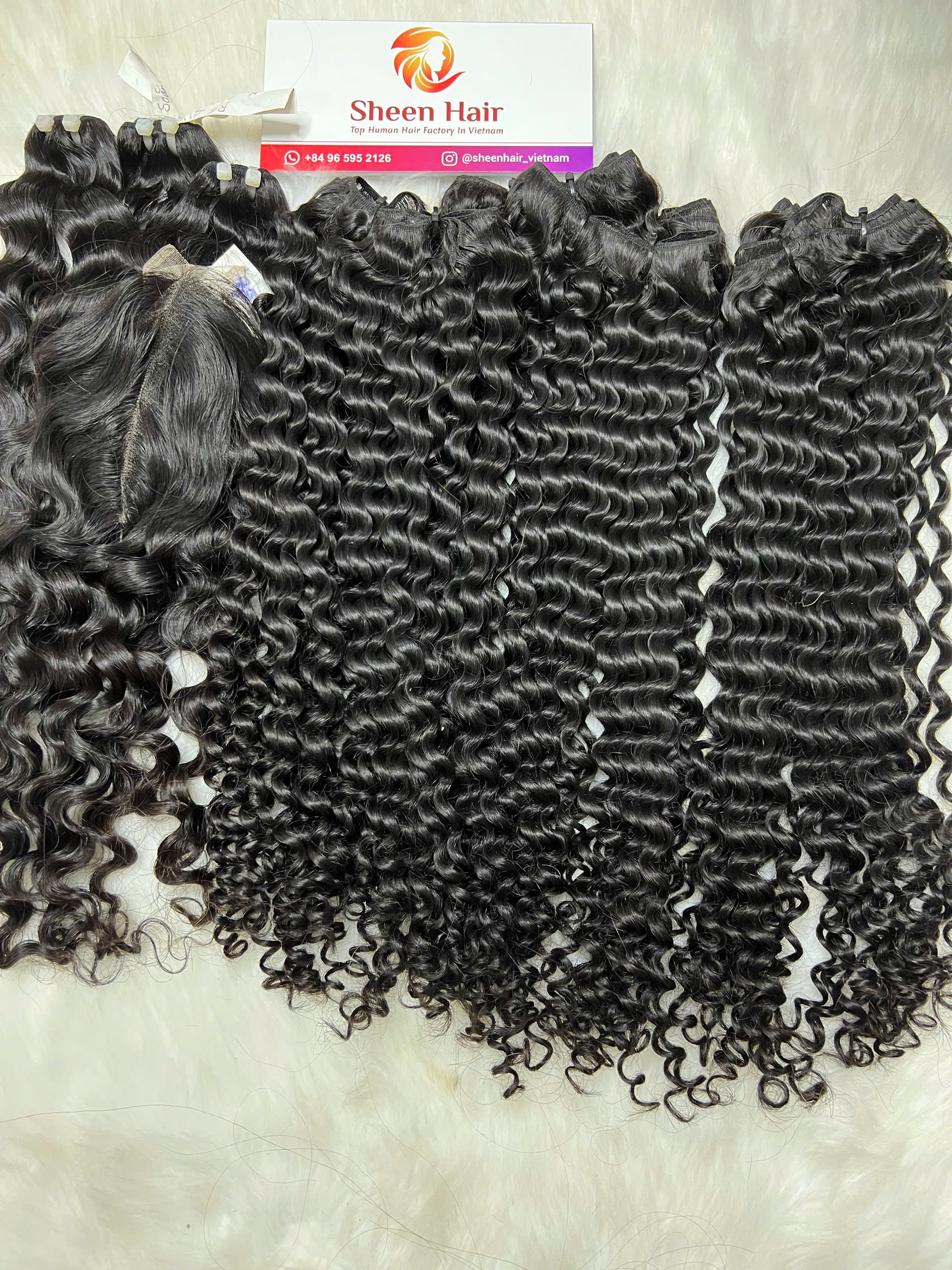 Machine weft curly  black Sheen hair Vietnam 